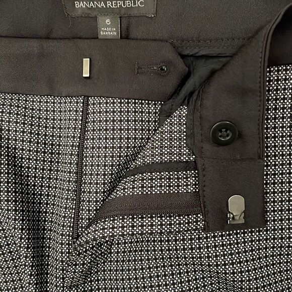 Banana Republic Women's Mid-Rise Print Chino Pants - Picture 8 of 8